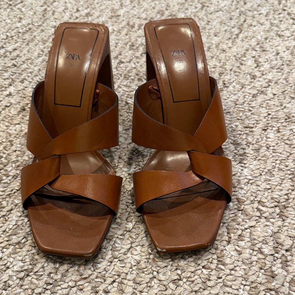 Zara Women's Brown Leather Sandals